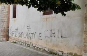 “Morte comunisti e CGIL”, inquietante scritta sulla chiesa di San Marco in Lamis