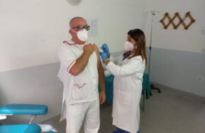 Terza dose vaccino Anticovid, al via le prenotazioni per gli Over 60