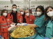 Parto in ambulanza a San Marco in Lamis, soccorritori fanno nascere bimba in corsa