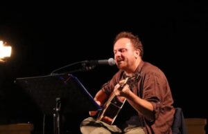 “La mia barca a vela”, l’album del sindaco-cantautore Domenico La Marca