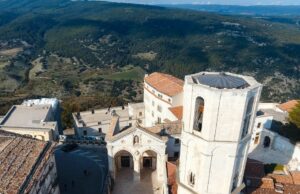 Monte Sant’Angelo, oltre tre settimane senza telefono e internet: cittadino denuncia il caso