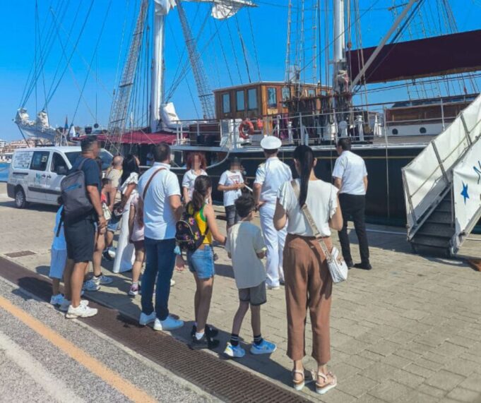 Nave Italia Casa Sollievo